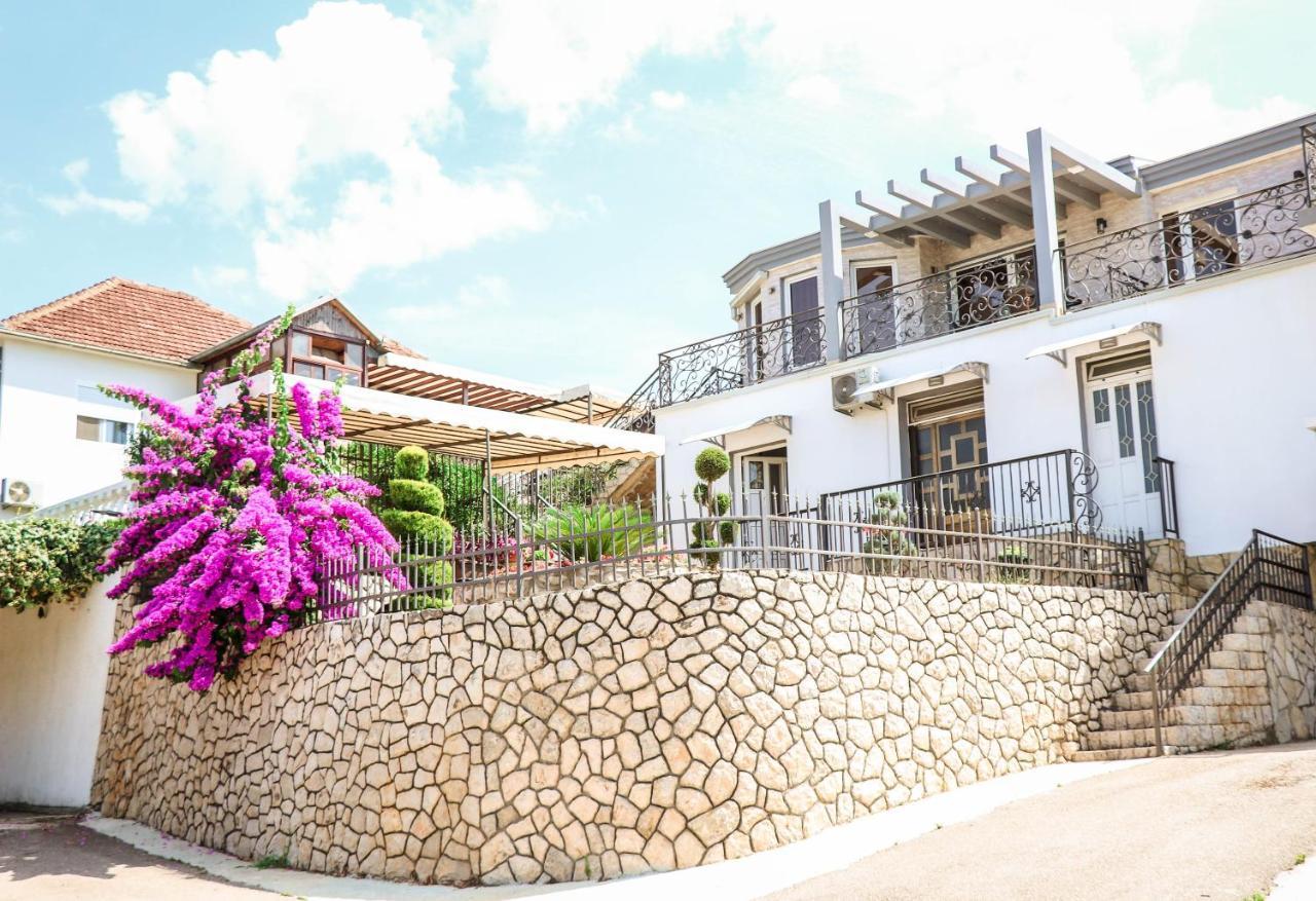 Rejhan Totti Ulcinj Exteriér fotografie