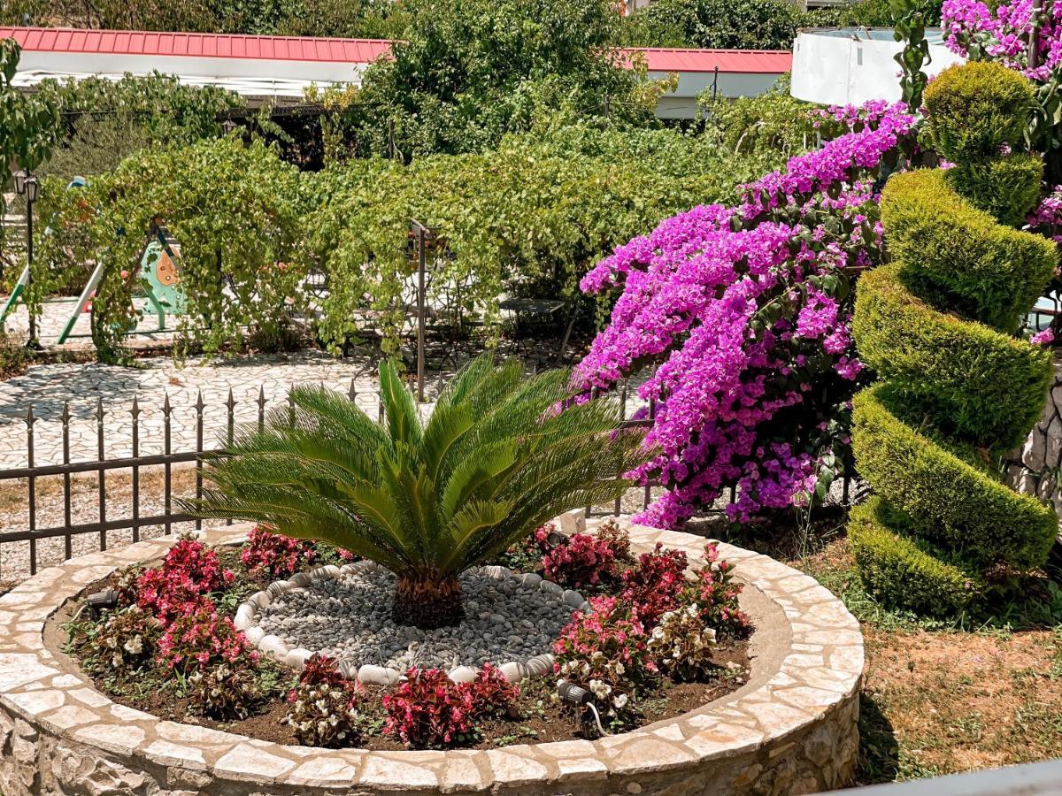 Rejhan Totti Ulcinj Exteriér fotografie