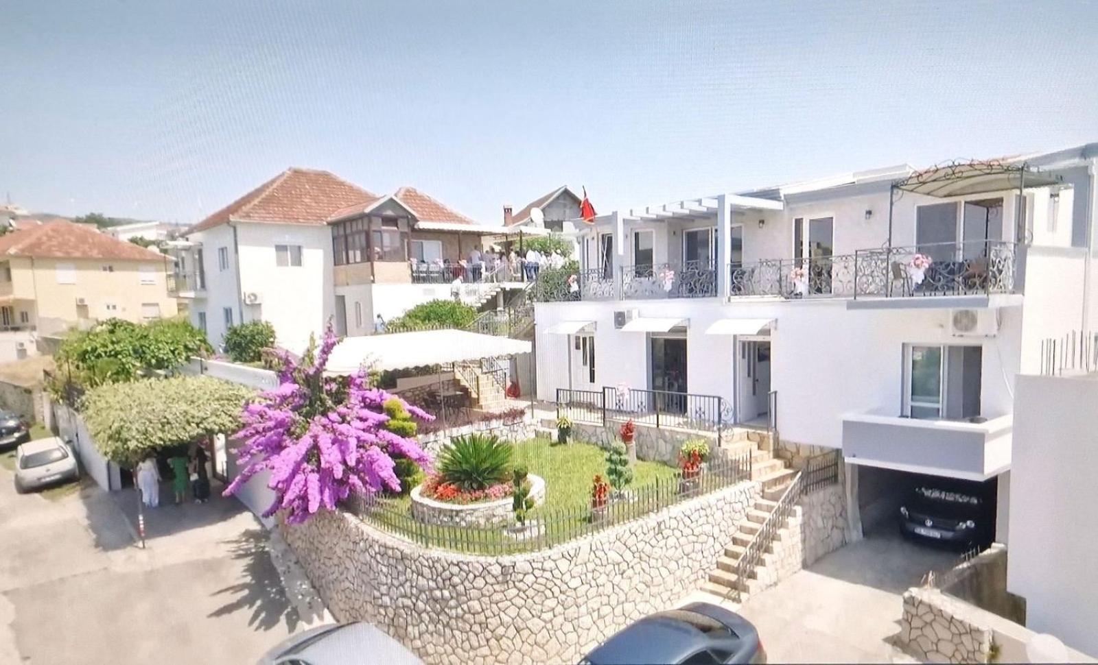 Rejhan Totti Ulcinj Exteriér fotografie