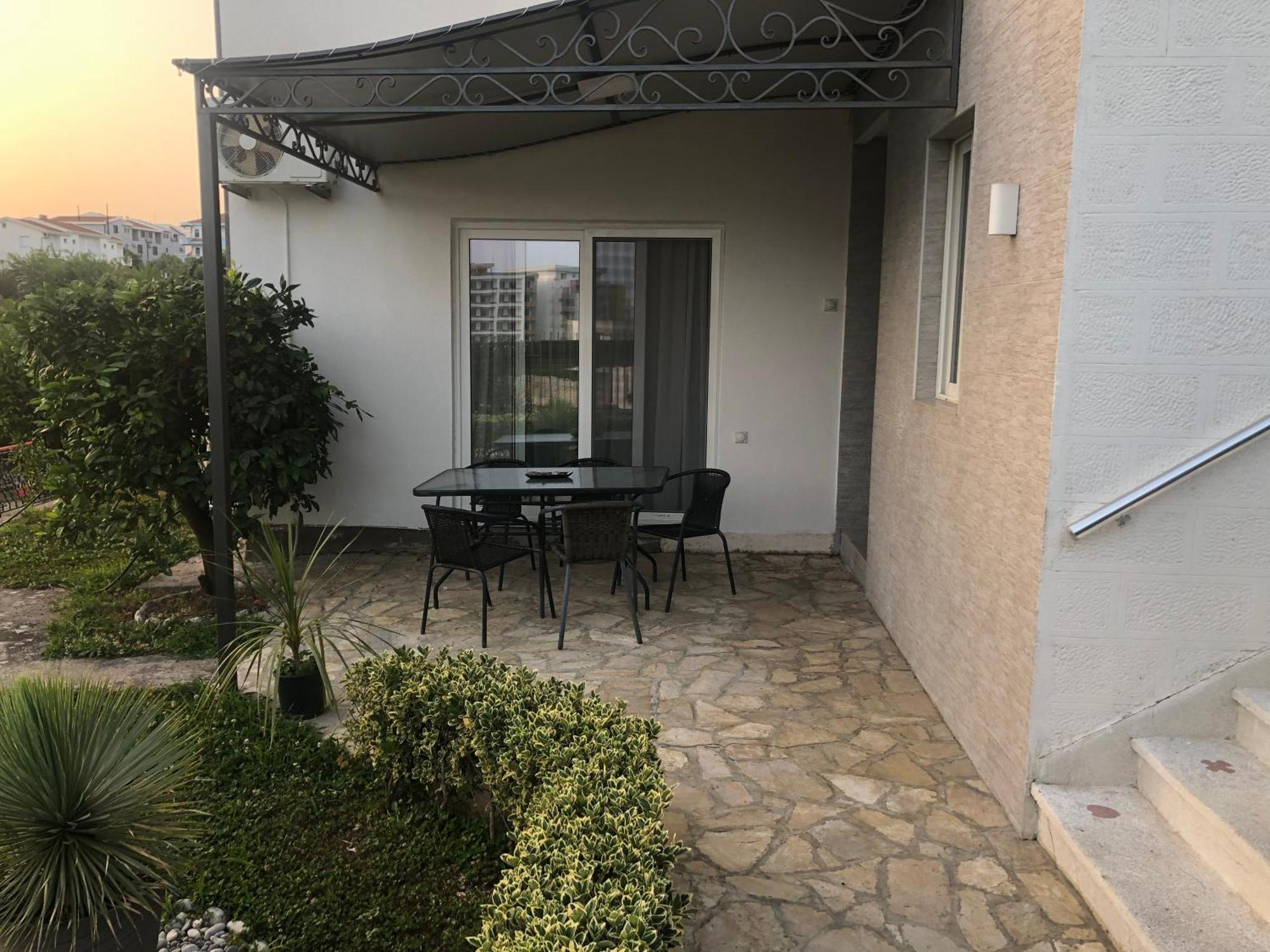 Rejhan Totti Ulcinj Exteriér fotografie